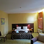 Hanza فندق 3*