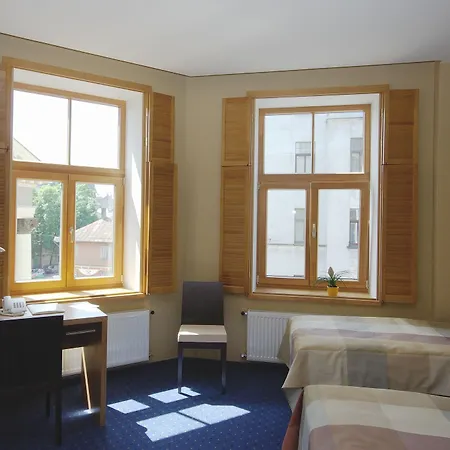 Hanza Hotel 3*
